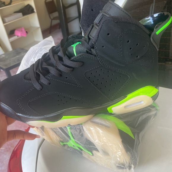 Air Jordan 6 Retro 'Electric Green - Picture 5 of 7